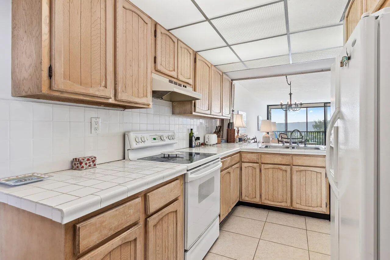 004-13RoyalPalmWay-Unit602-BocaRaton-FL-