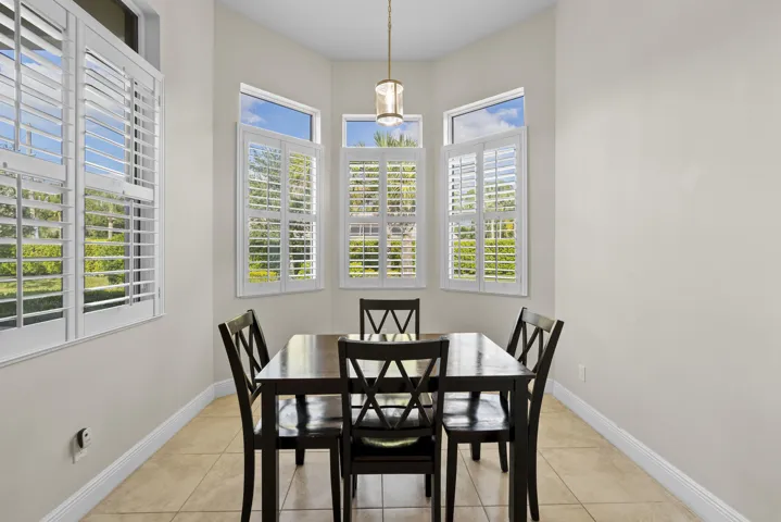 Breakfast nook