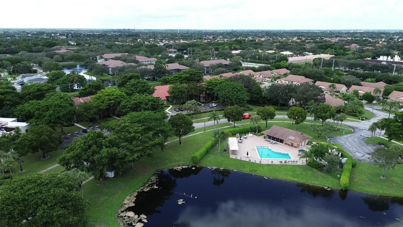 DJI_0160 - frame at 0m7s