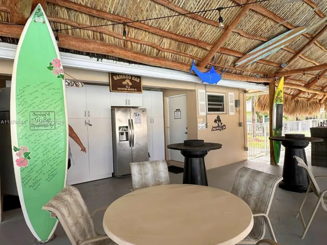 Community Tiki Bar