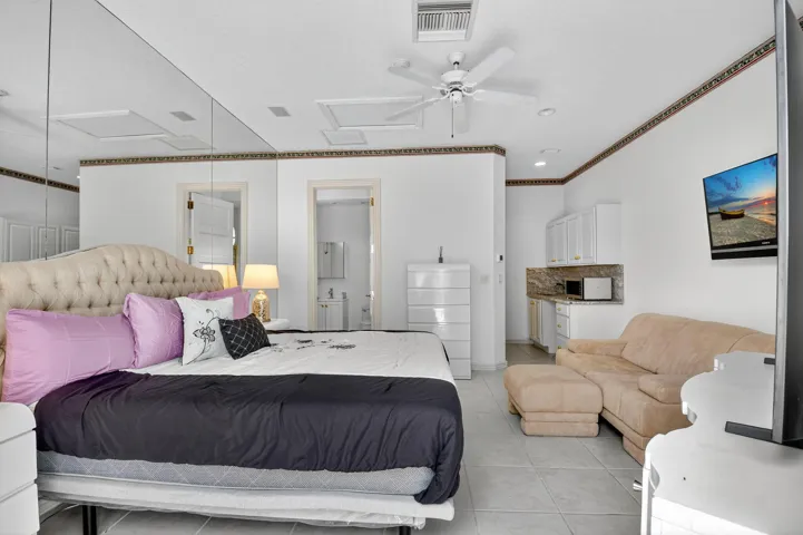 GUEST HOUSE/CASITA