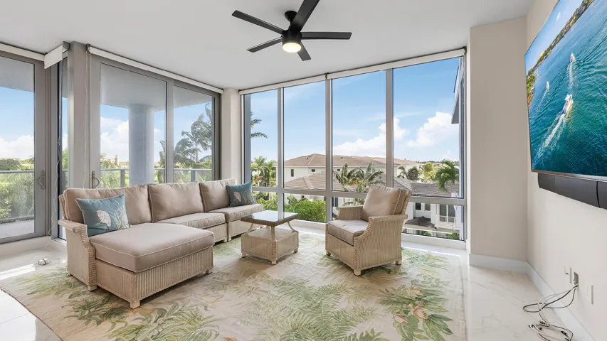 1 Water Club Way 4024