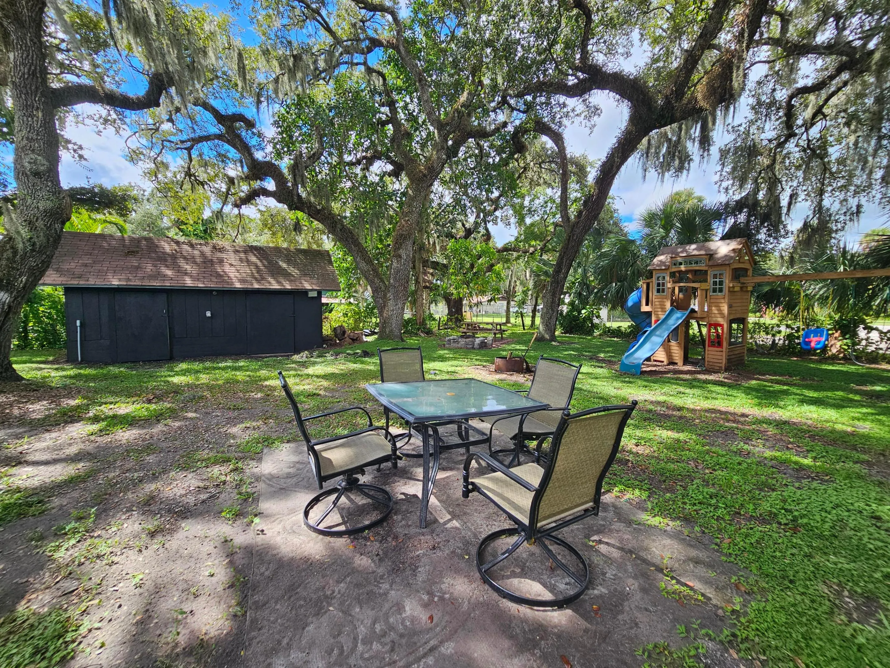 Property photo 28