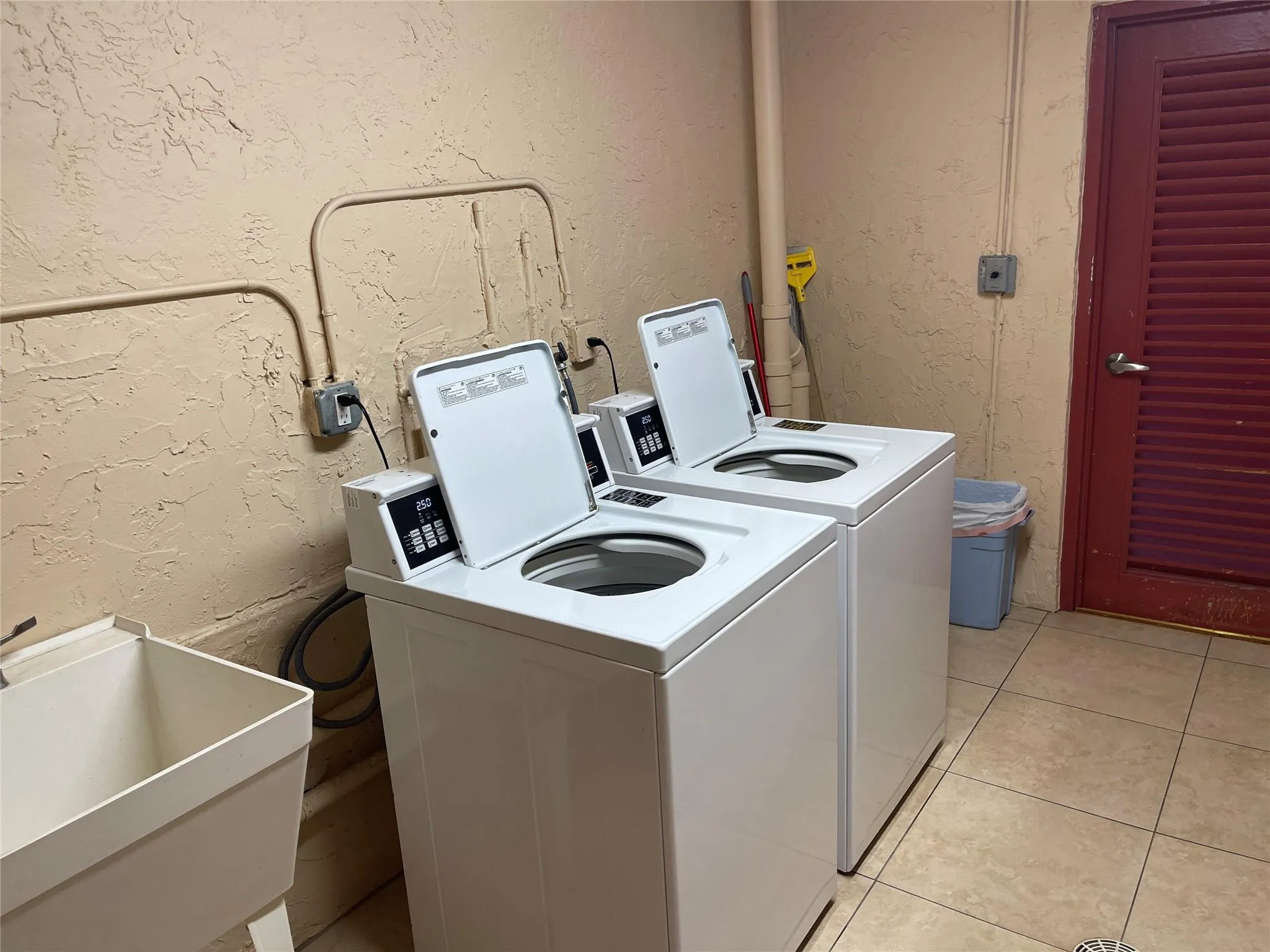 Property photo 43