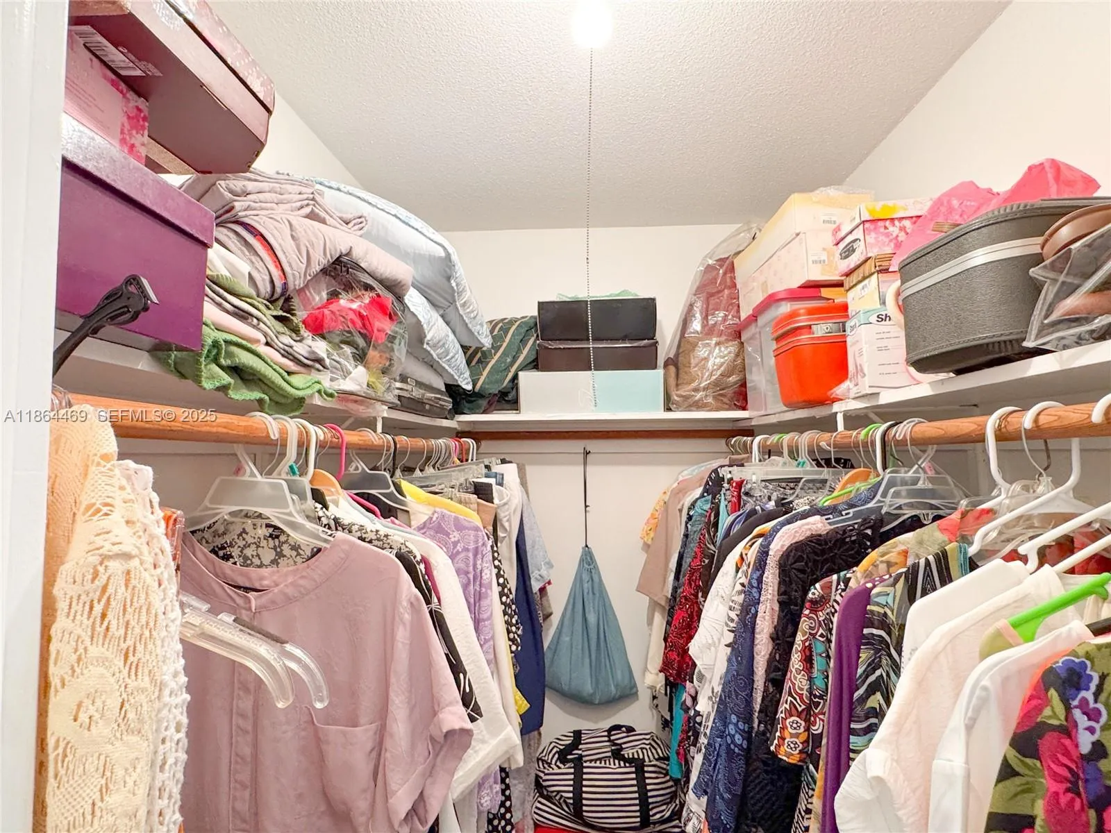 walking closet