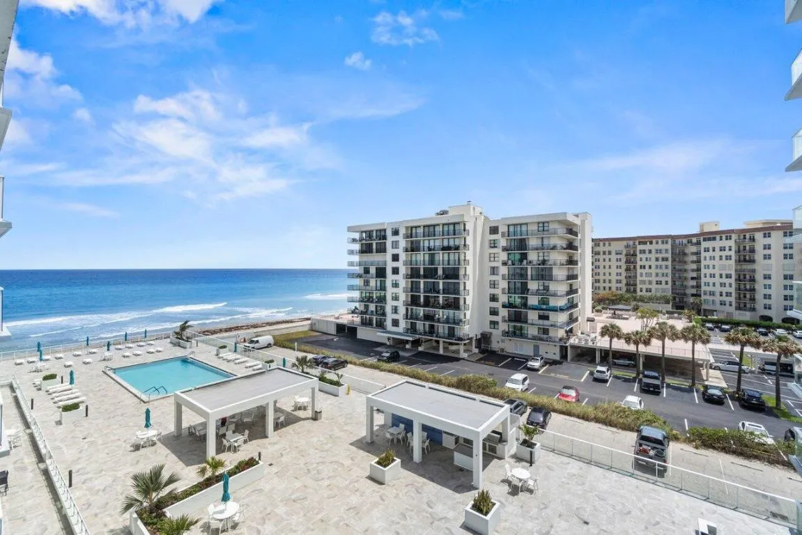 040-3450SouthOceanBoulevard-515-PalmBeac