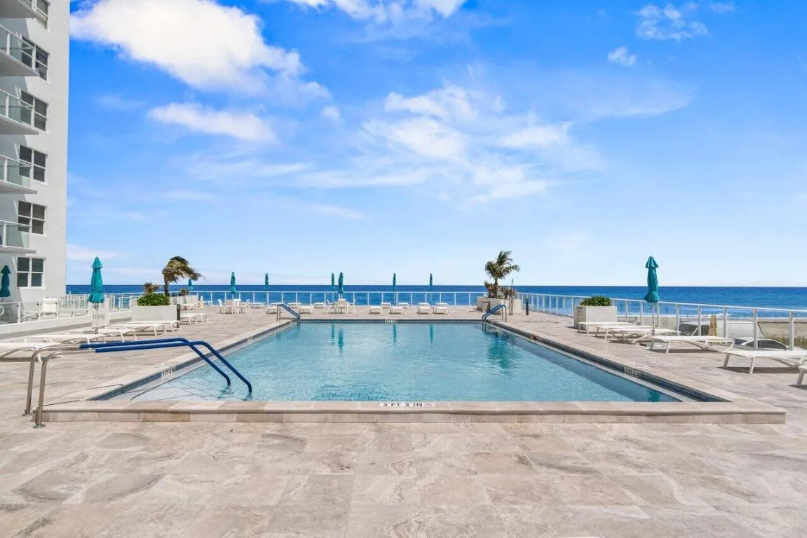 044-3450SouthOceanBoulevard-515-PalmBeac