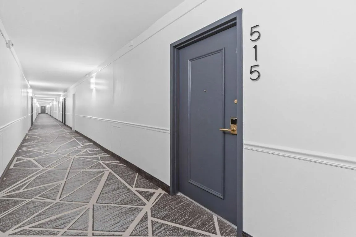 002-3450SouthOceanBoulevard-515-PalmBeac