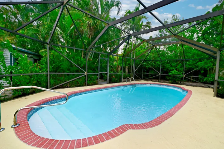 Pool/Patio