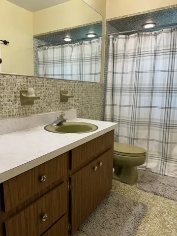 Bathroom 2