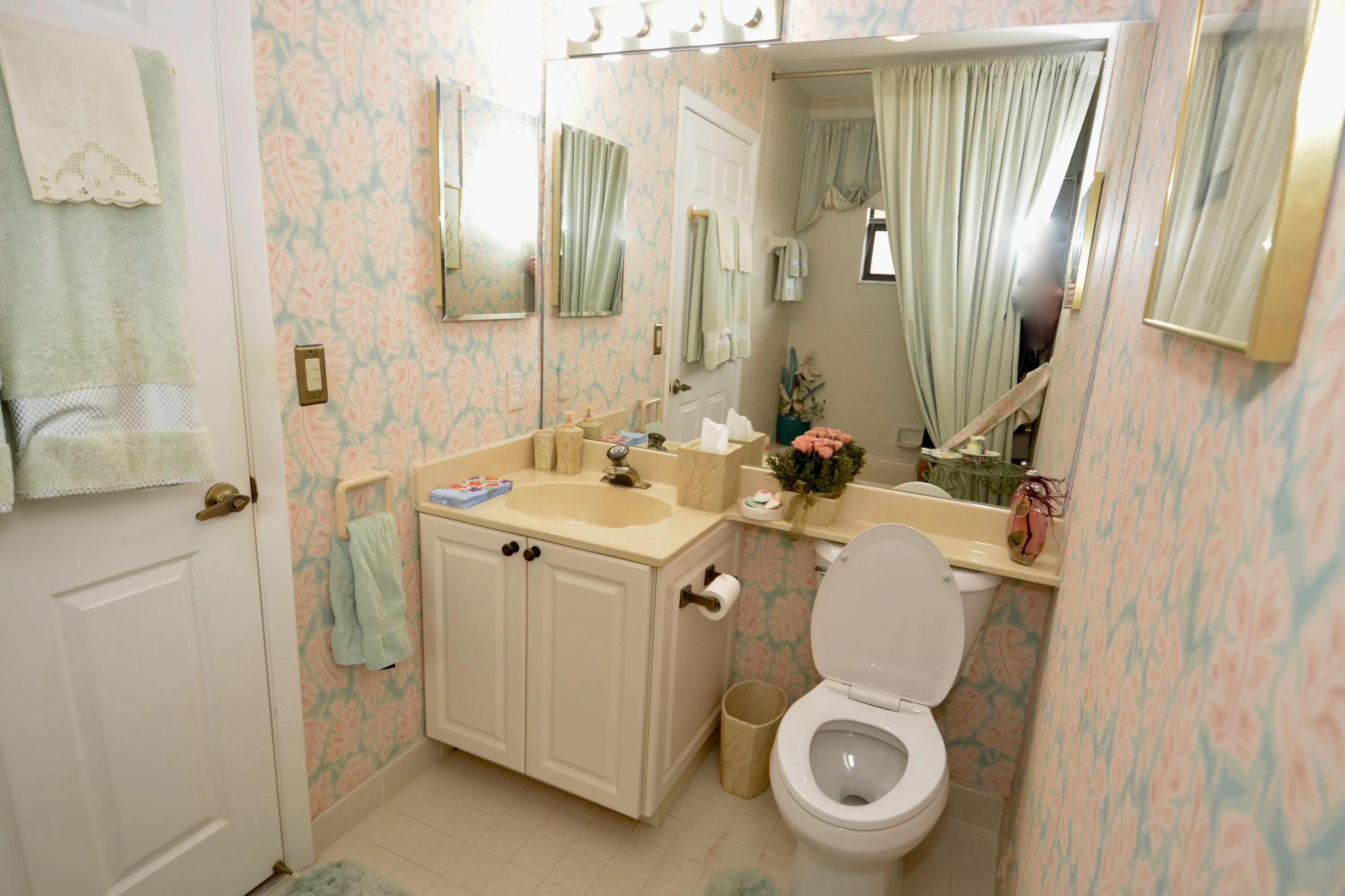 Bath Room #2