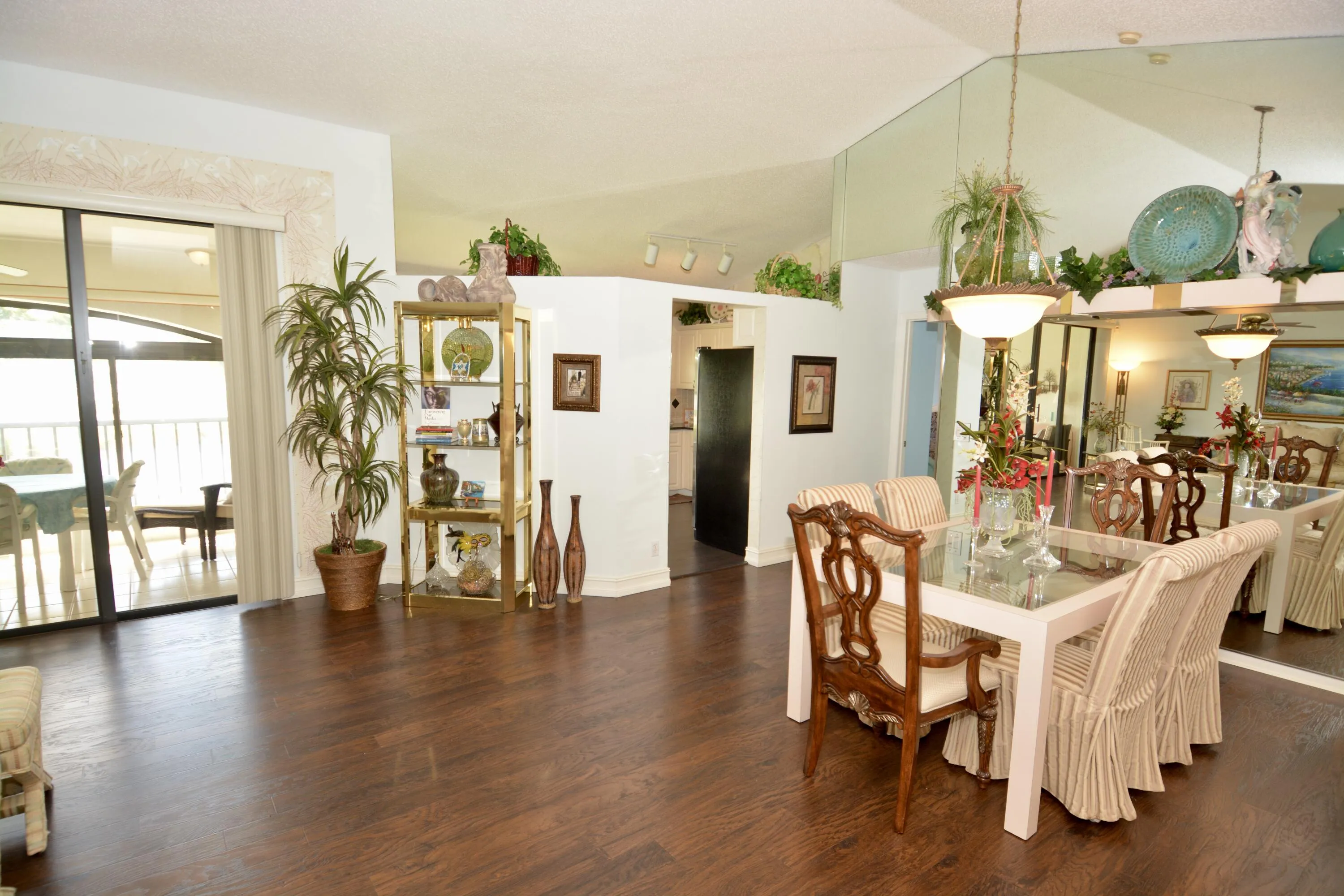 Dining/Living Room