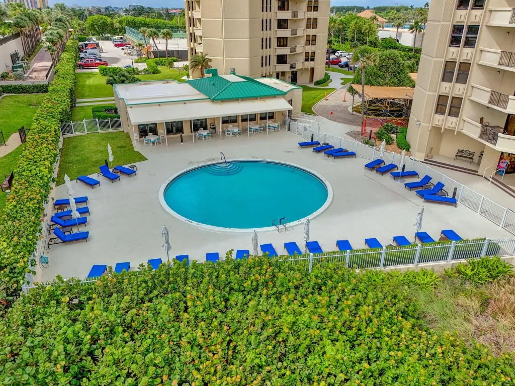 private pool