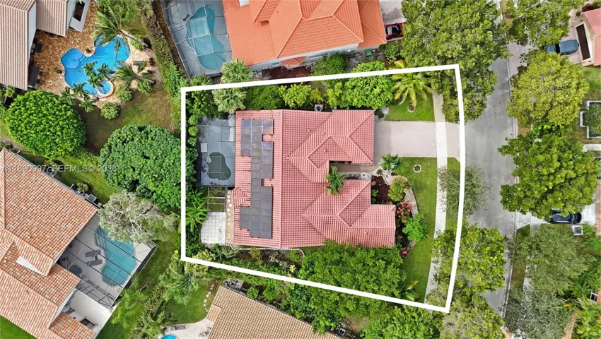 Oversized lot with ample space to design and build a custom pool