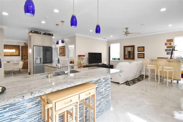 Ideal split floor plan offering privacy and functionality