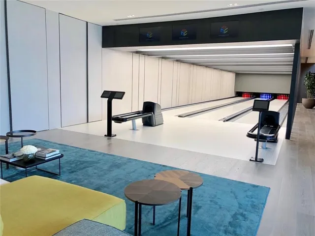 Bowling alley