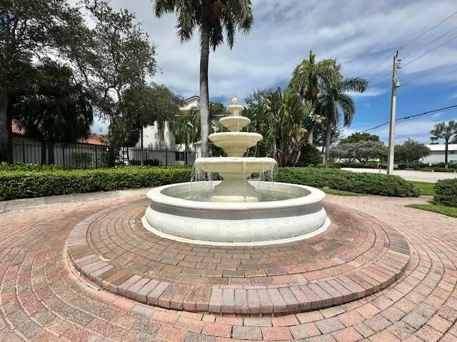mirabella fountain 2025