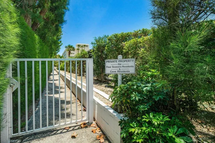 043-2784SouthOceanBoulevard-403S-PalmBea