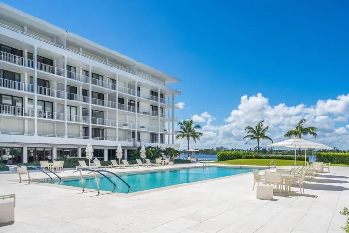 034-2784SouthOceanBoulevard-403S-PalmBea