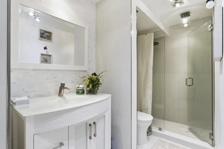 Full Bath