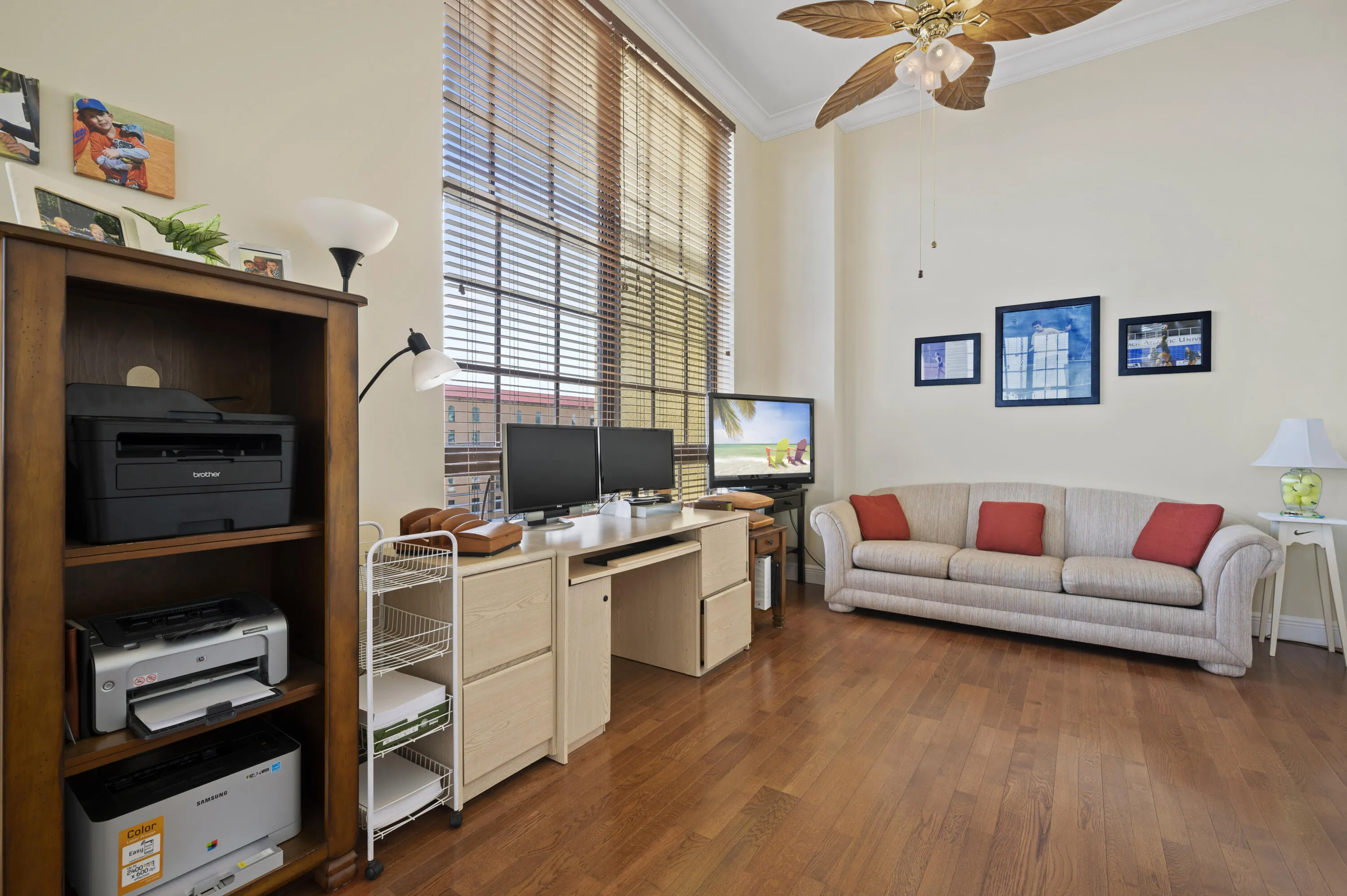 OFFICE/DEN