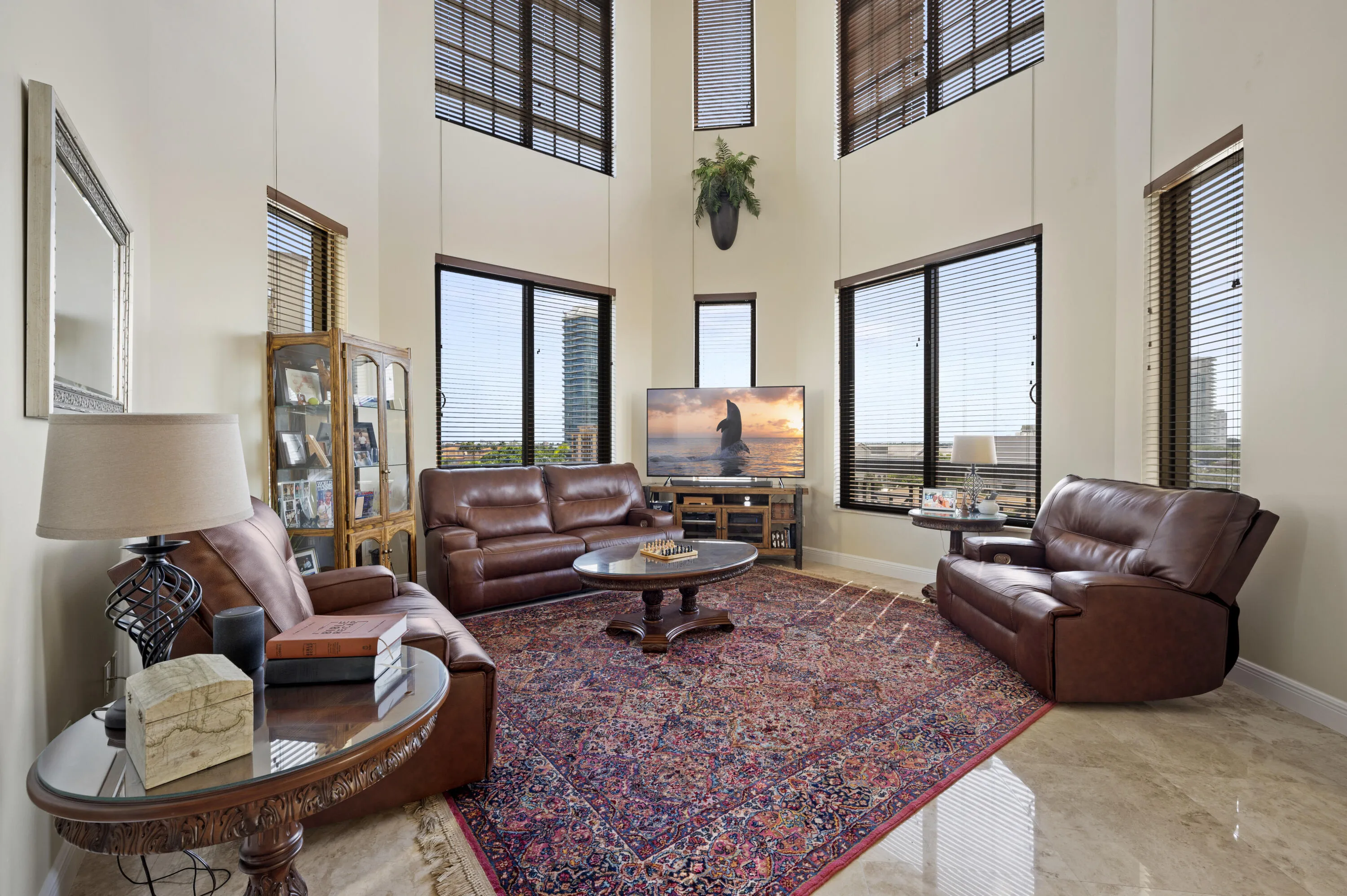 FAMILY ROOM TWO STORY CEILING