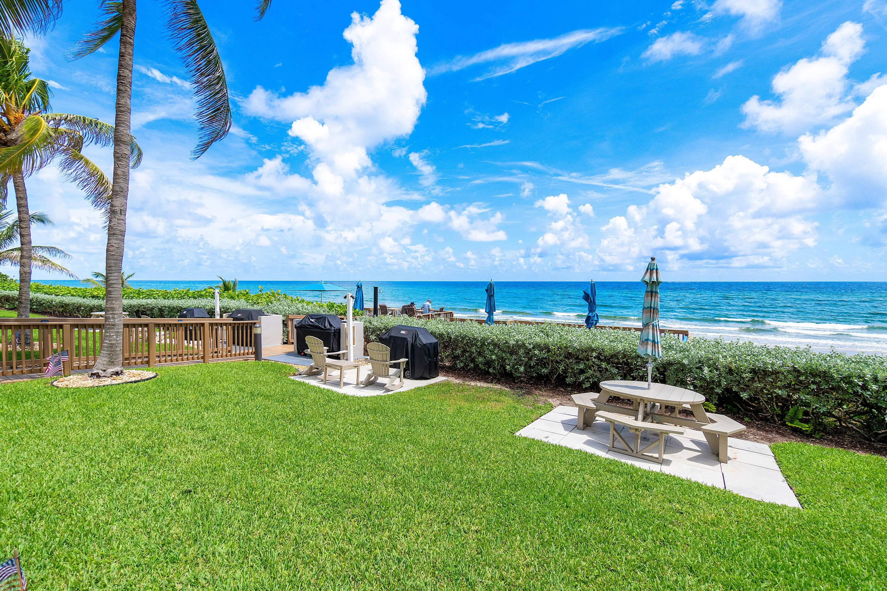 025-1147HillsboroMile-HillsboroBeach-FL-