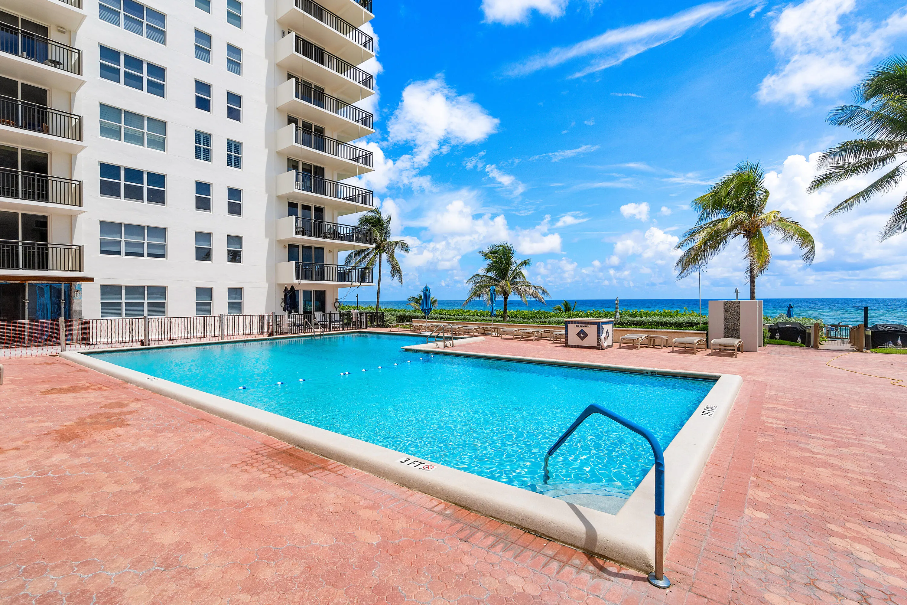 027-1147HillsboroMile-HillsboroBeach-FL-