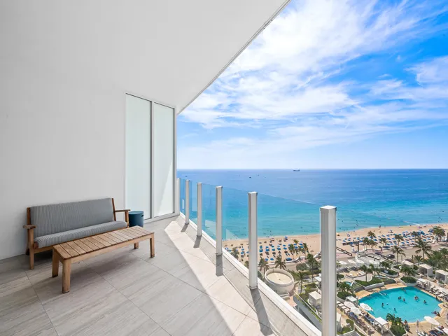 2ne Bedroom Balcony