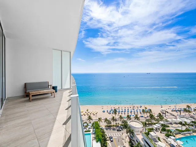 2ne Bedroom Balcony