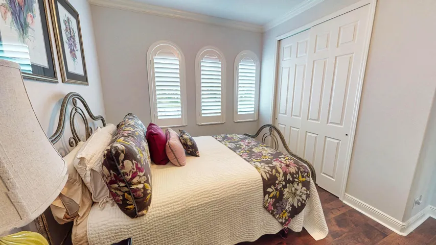 9727-SW-Chestwood-Avenue-Port-Saint-Luci