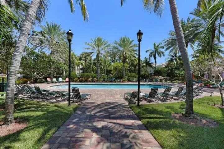 lighthousepool