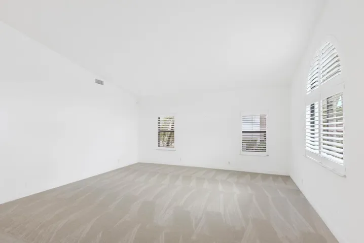 2022 Sunderland Ave Wellington-large-007