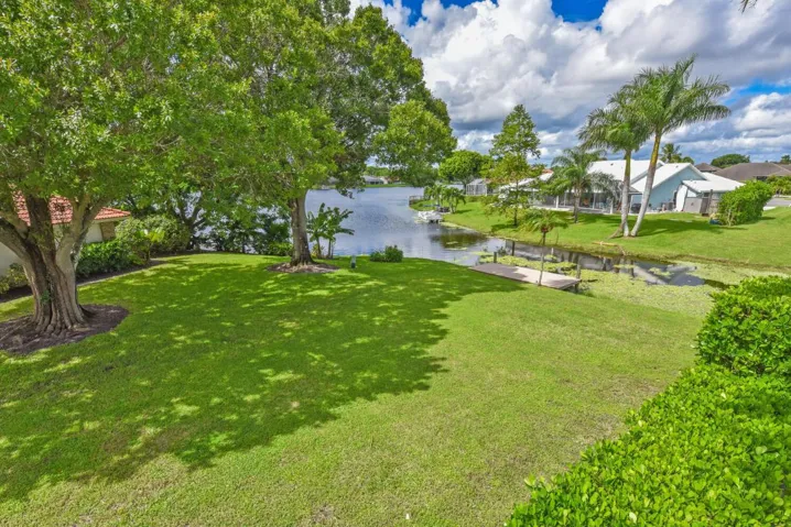 2022 Sunderland Ave Wellington-large-035