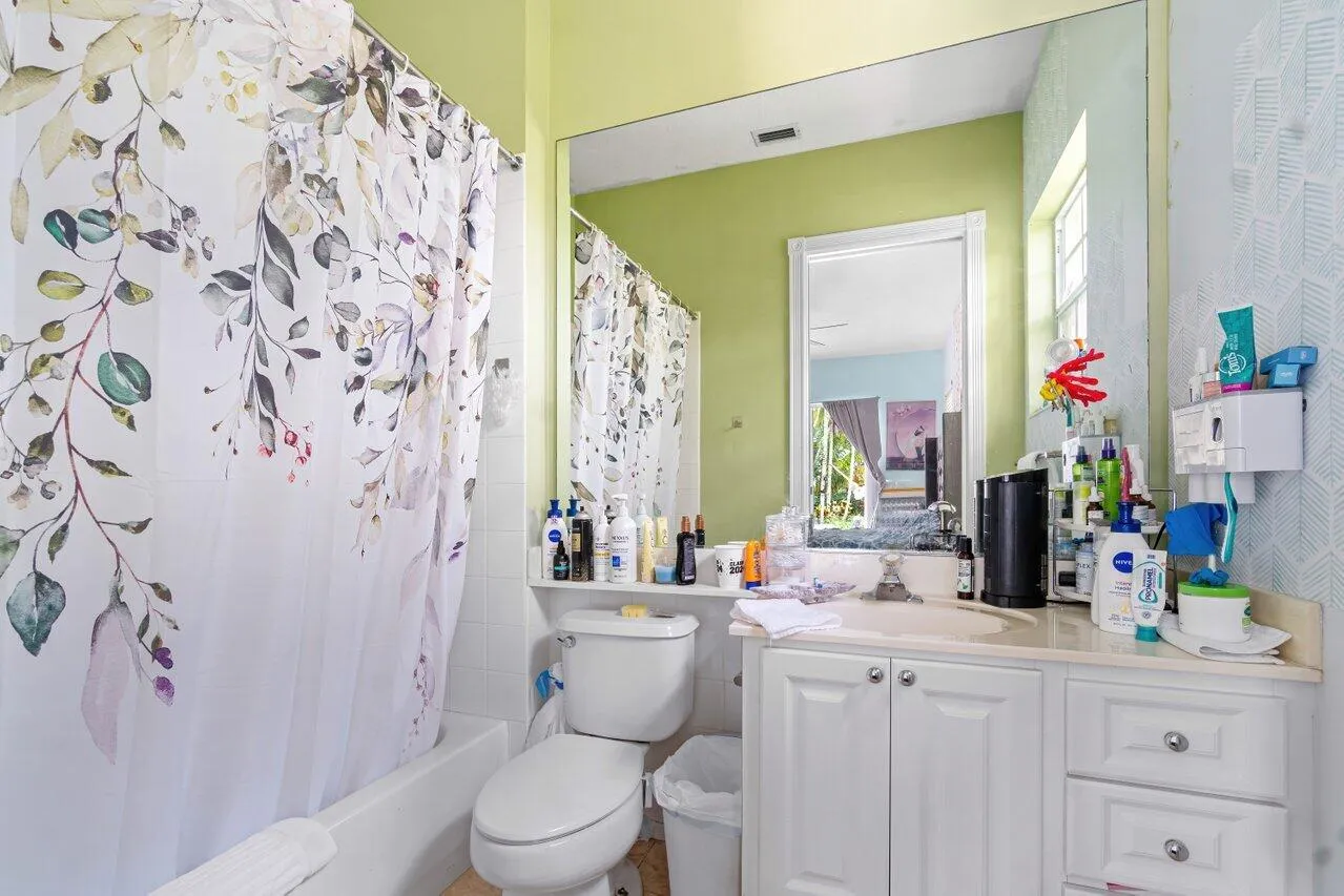 027-7580RedRiverRoad-WestPalmBeach-FL-33