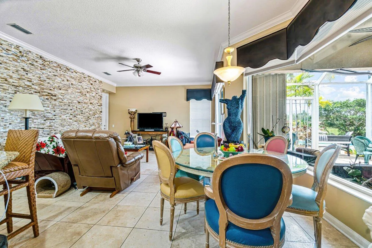 007-7580RedRiverRoad-WestPalmBeach-FL-33