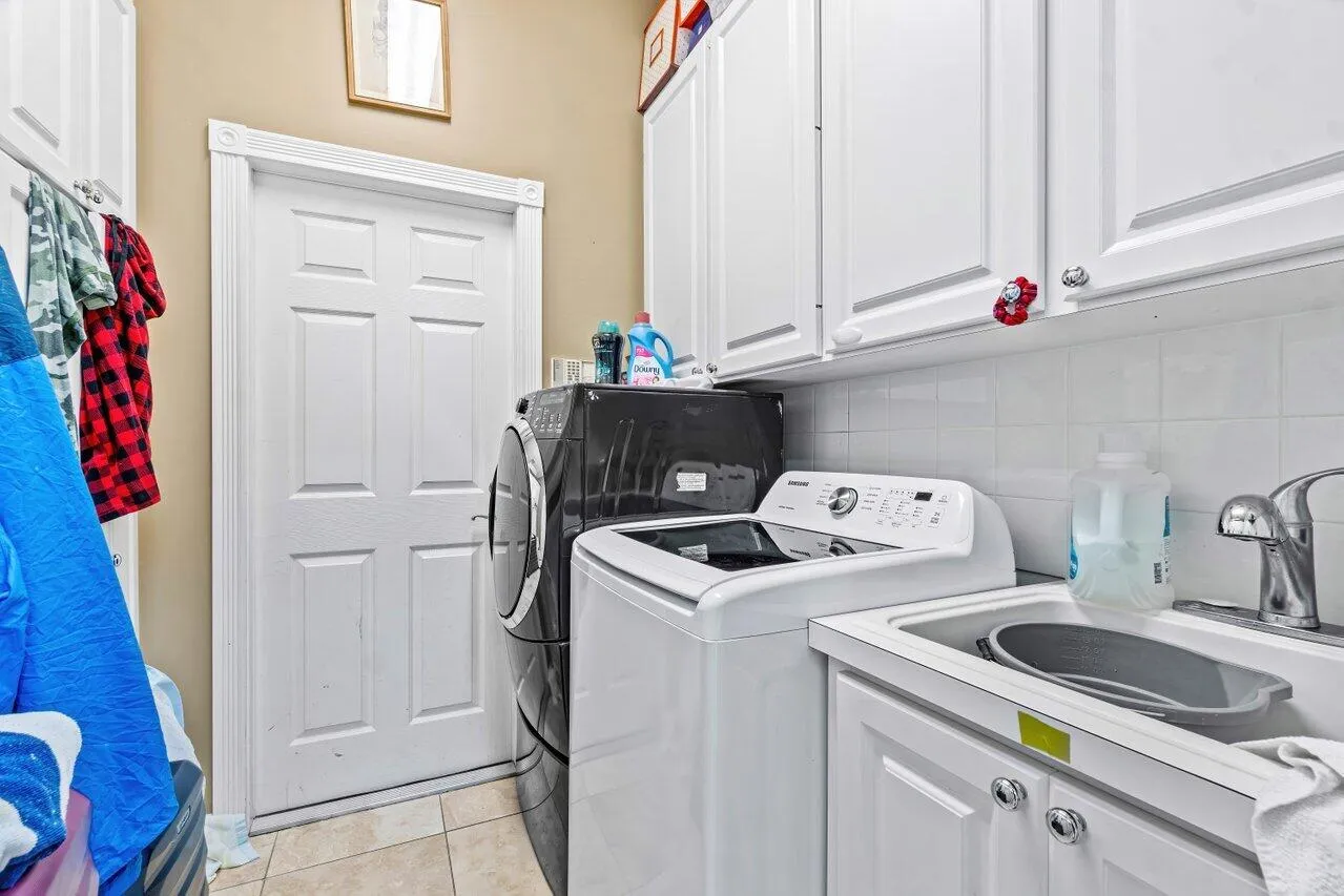 028-7580RedRiverRoad-WestPalmBeach-FL-33