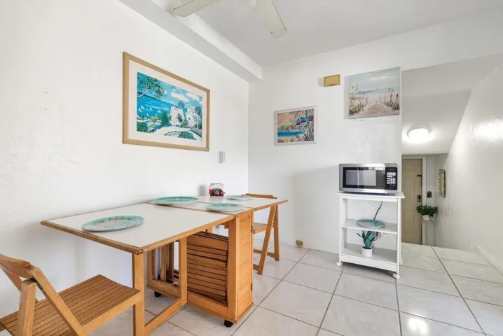 Dining area large 4 person table