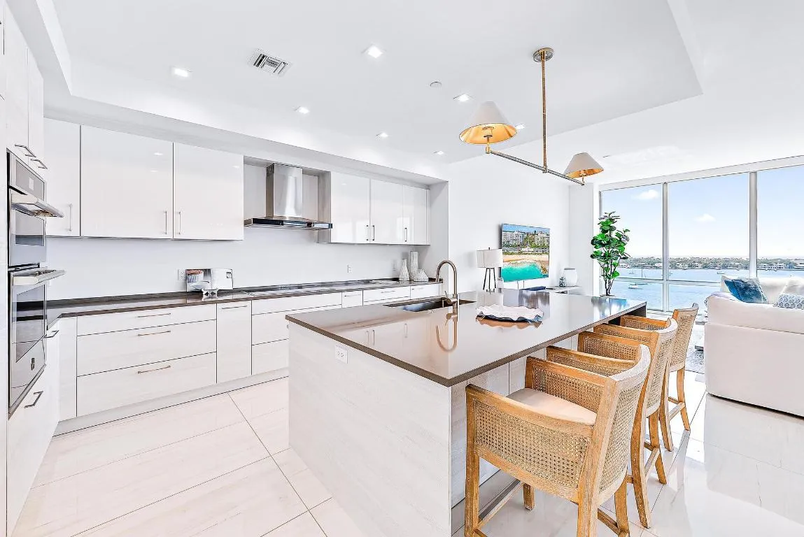 3 Water Club Way, #1002-11