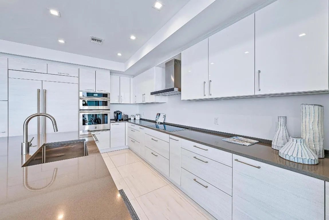 3 Water Club Way, #1002-9