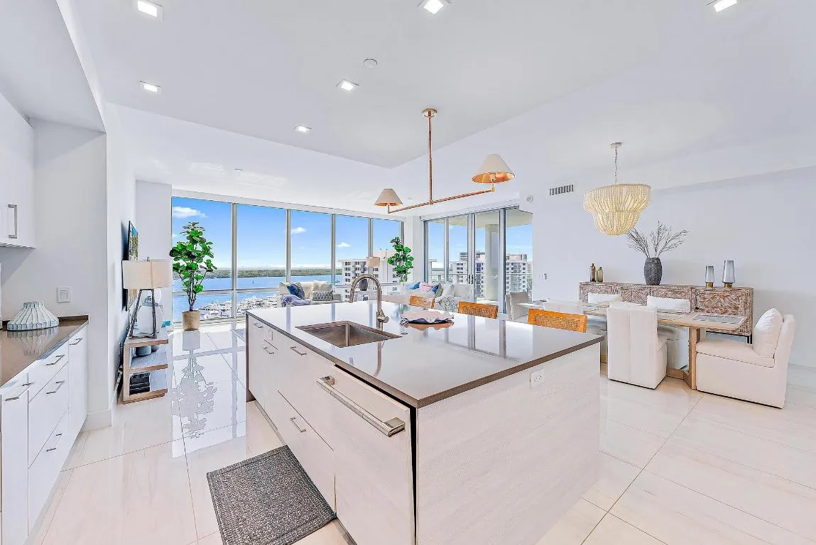3 Water Club Way, #1002-10