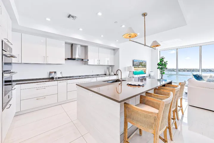 3 Water Club Way, #1002-11