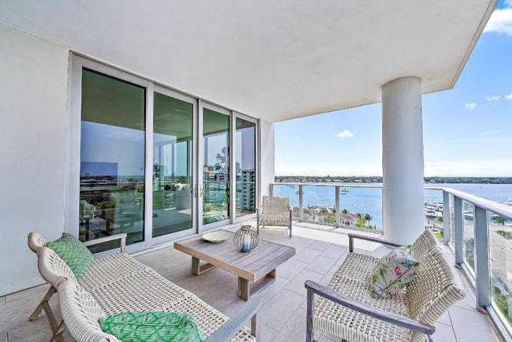 3 Water Club Way, #1002-14
