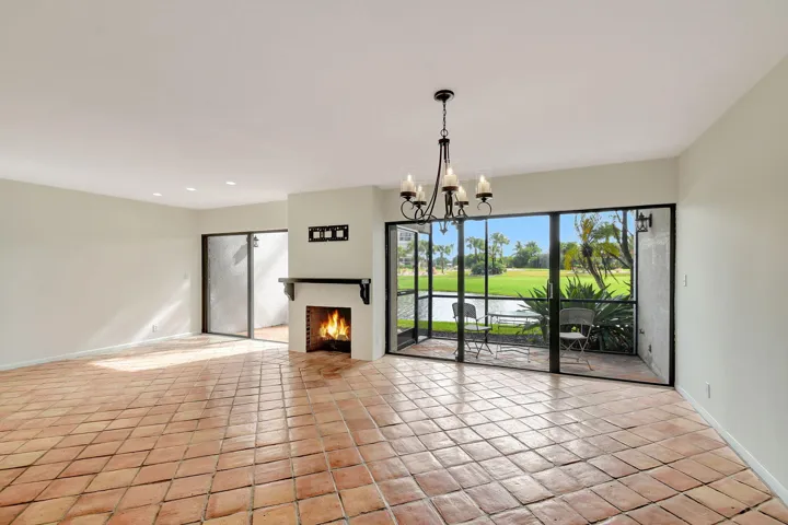 11-web-or-mls-Apartment (11)