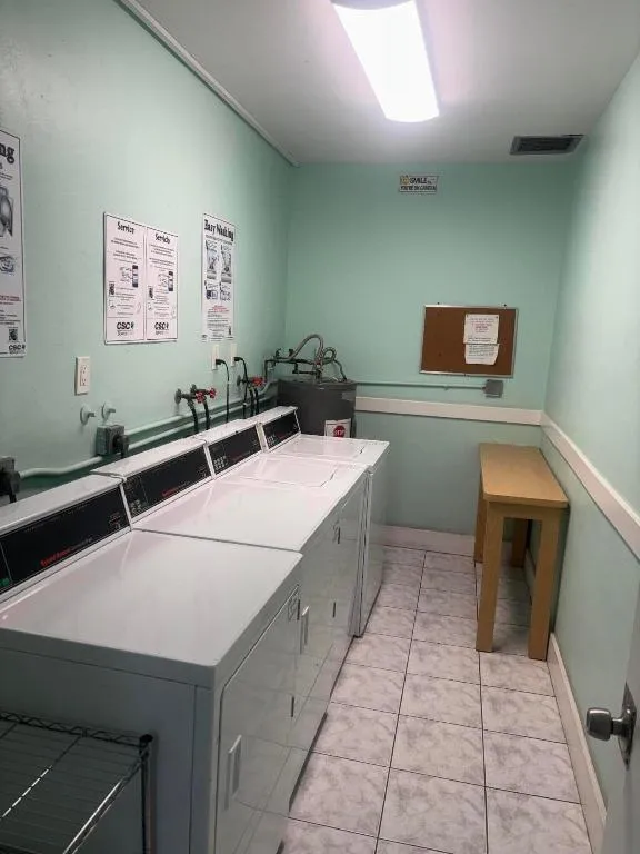 BUILD LAUNDRY