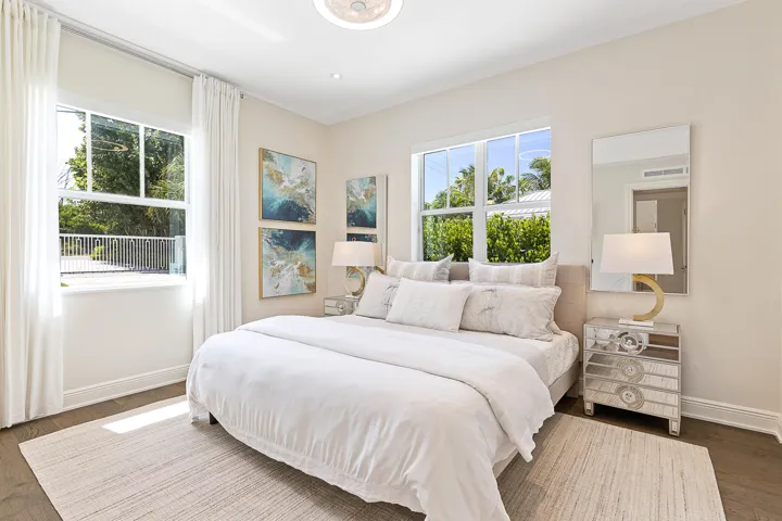 Guest Bedroom/Main Floor