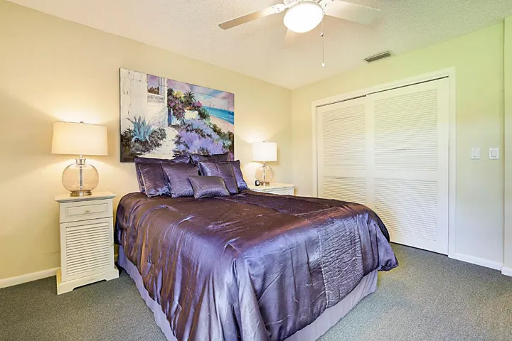 30_5611_SE_Foxcross_Place_30_mls