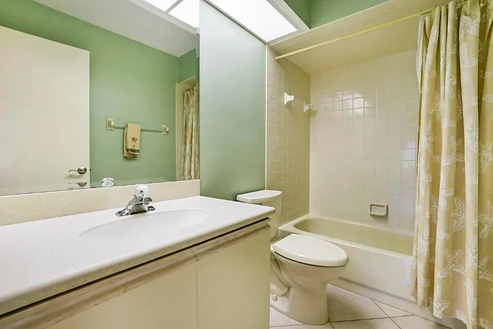 31_5611_SE_Foxcross_Place_31_mls