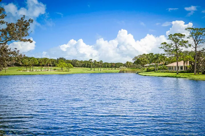 34_5611_SE_Foxcross_Place_34_mls