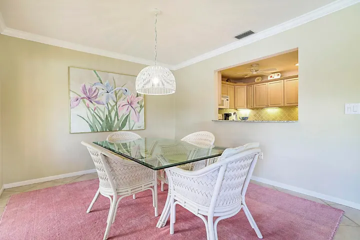 12_5611_SE_Foxcross_Place_12_mls
